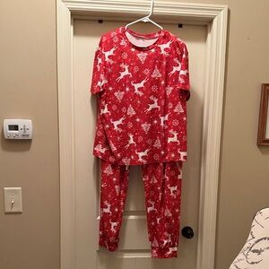 Women’s Red Reindeer Holiday Pajama Set